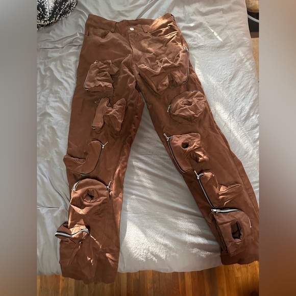 Enjoy World- Brown cargo pants - Picture 1 of 10